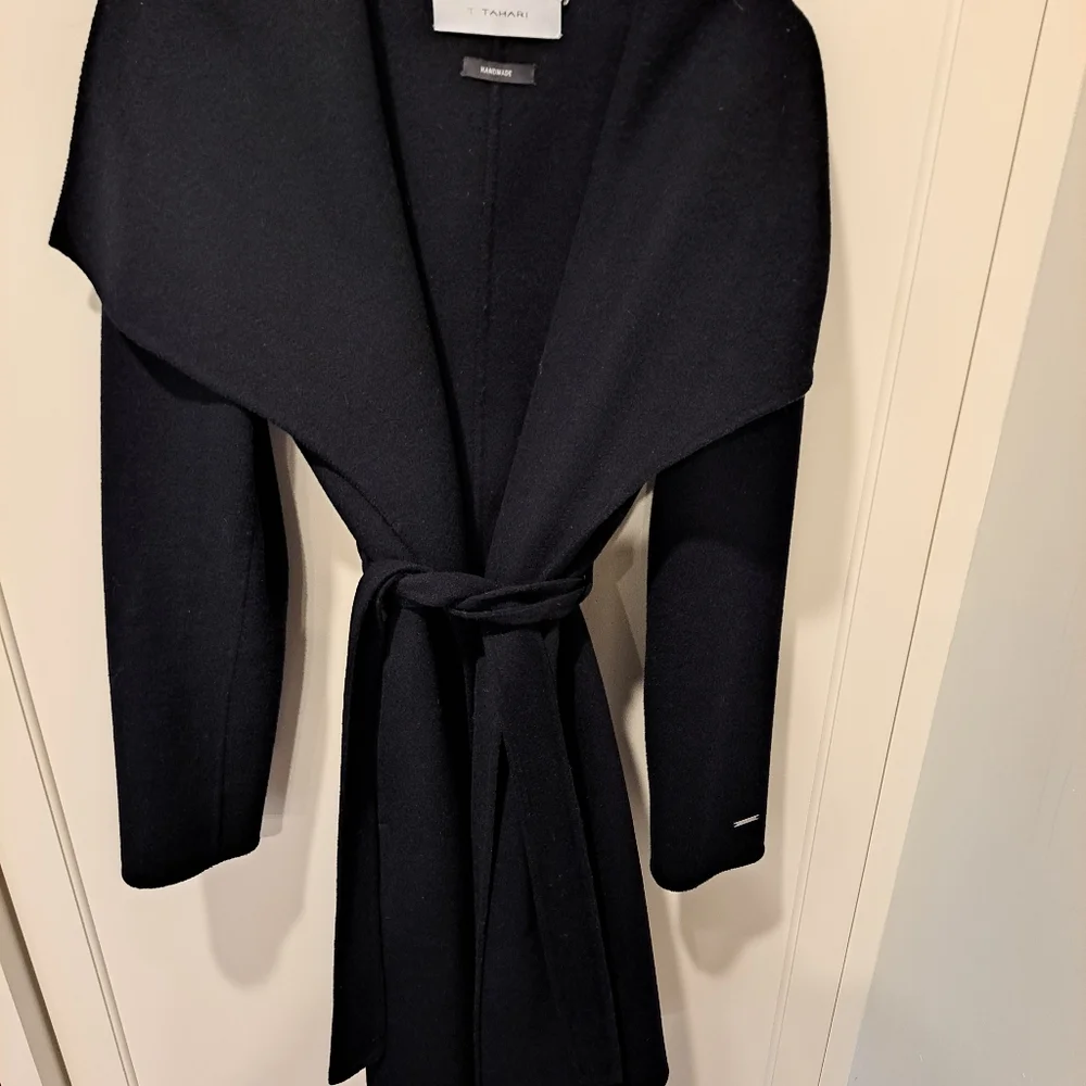 Coat - Picture 3 of 4